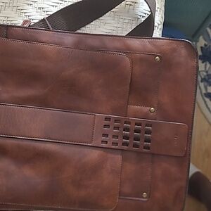 VELEZ Top Grain Leather Messenger Bag